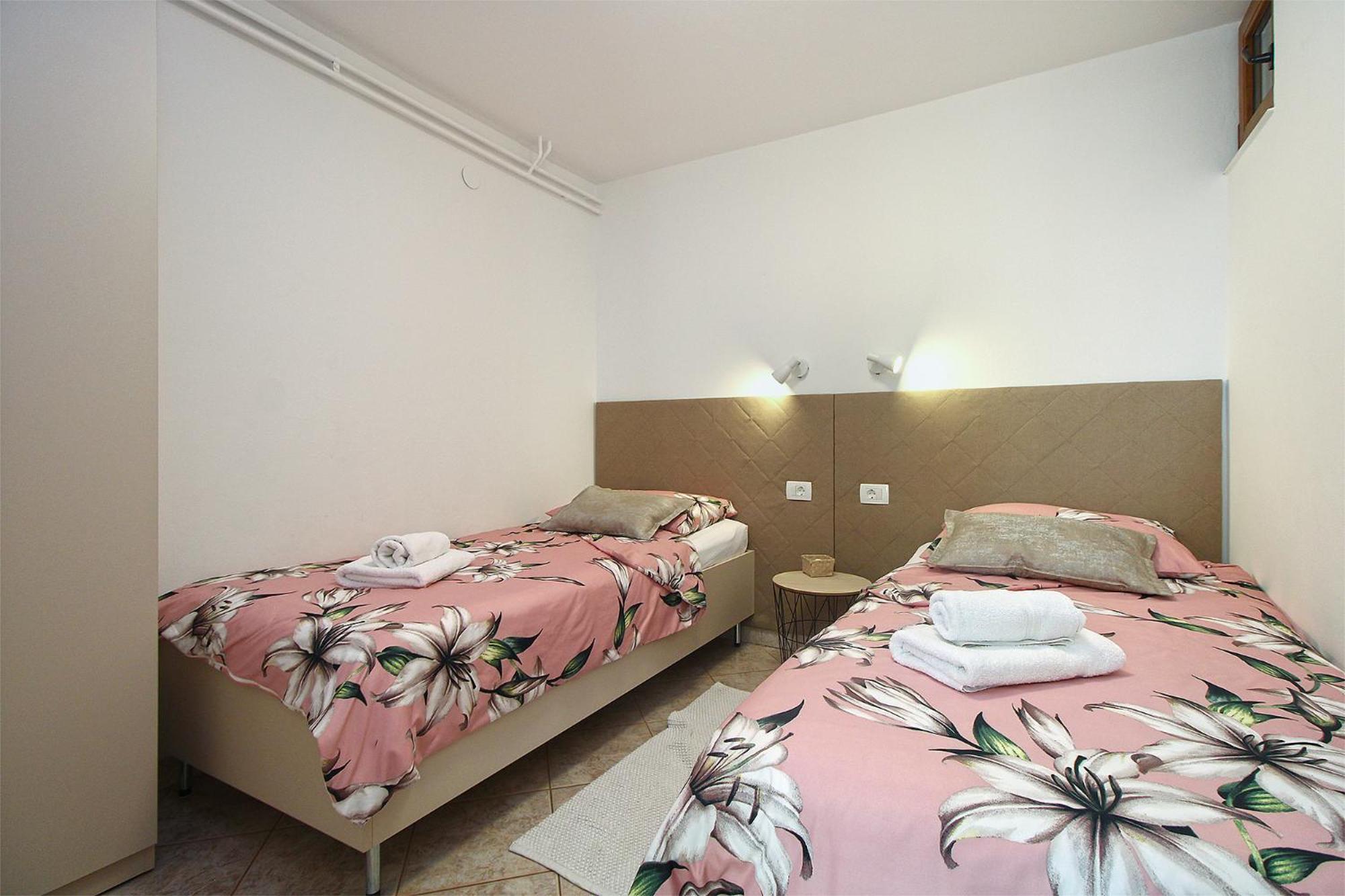 Apartments Slavko 1179 Banjole Bagian luar foto